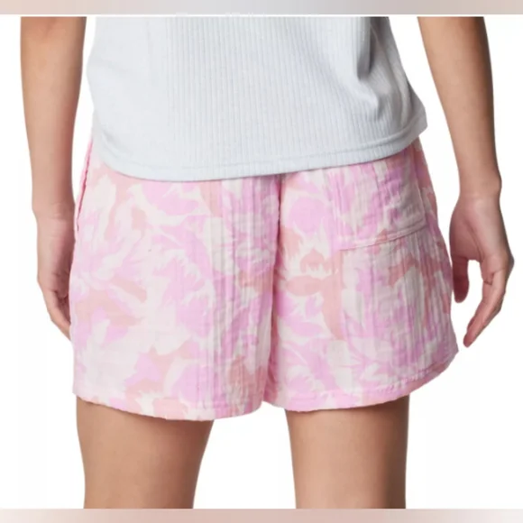 COLUMBIA Light Pink Holly Hideaway Breezy Shorts - Size Medium (NWT) - Picture 3 of 9